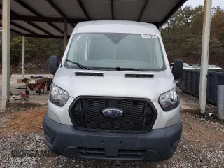 2021 Ford Transit Cargo with VIN 1FTBR1C82MKA48437, listed as a Copart auction lot 79641154 with 31,464 mi miles and Clean Title. Bid and sale history available at DreamBid. Image 5.
