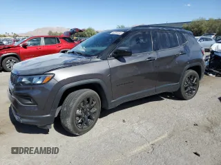 2023 Jeep Compass Latitude z VIN 3C4NJDBN7PT542177, wystawiony jako Copart lot #63284445 z przebiegiem 32 285 mil mil oraz Szkoda całkowita • Salvage title. Historia ofert i sprzedaży dostępna na DreamBid. Obrazek 1.