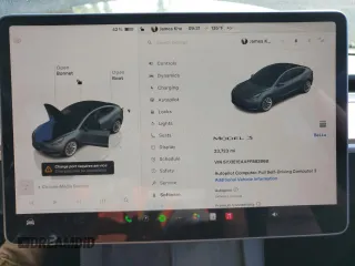 2023 Tesla Model 3 z VIN 5YJ3E1EAXPF583968, wystawiony jako Copart lot #63994085 z przebiegiem 23 723 mil mil oraz Szkoda całkowita • Salvage title. Historia ofert i sprzedaży dostępna na DreamBid. Obrazek 9.