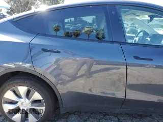 2022 Tesla Model Y Long Range with VIN 7SAYGDEE1NF391553, listed as a Copart auction lot 48259445 with Not Provided miles and Salvage Title. Bid and sale history available at carsss.com. Image 10.