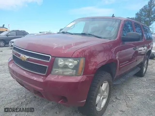2007 Chevrolet Suburban LT with VIN 3GNFC16027G286929, listed as a IAAI auction lot 41648787 with 219,212 mi miles. Bid and sale history available at carsss.com. Image 2.