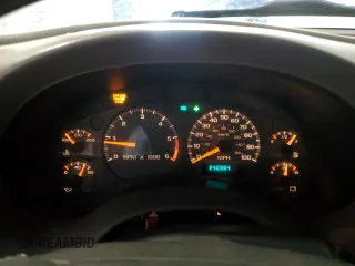1998 GMC Jimmy SLT with VIN 1GKDT13W3W2521651, listed as a Copart auction lot 46492945 with 240,384 mi miles and Clean Title. Bid and sale history available at carsss.com. Image 9.