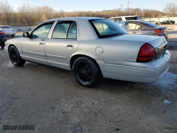 2008 Mercury Grand Marquis LS with VIN 2MEHM75VX8X641673, listed as a Copart auction lot 50157145 with 118,175 mi miles and Non Repairable. Bid and sale history available at carsss.com. Image 2.