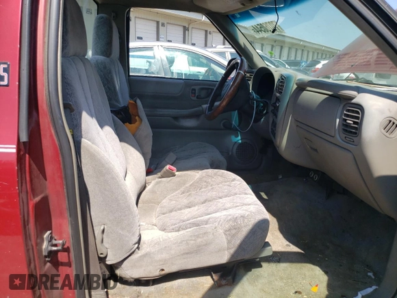 2000 GMC Sonoma SLS w/1SE Pkg with VIN 1GTCS1459Y8254855, listed as a Copart auction lot 70760544 with 0 mi miles and Non Repairable. Bid and sale history available at carsss.com. Image 7.