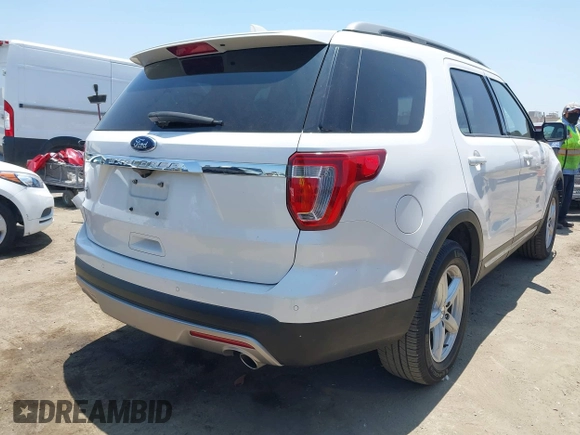 2017 Ford Explorer XLT с VIN 1FM5K7D8XHGA33952, выставлен на аукционе IAAI как лот 42623358 с пробегом 108 415 миль миль и . История ставок и продаж доступна на DreamBid. Изображение 4.