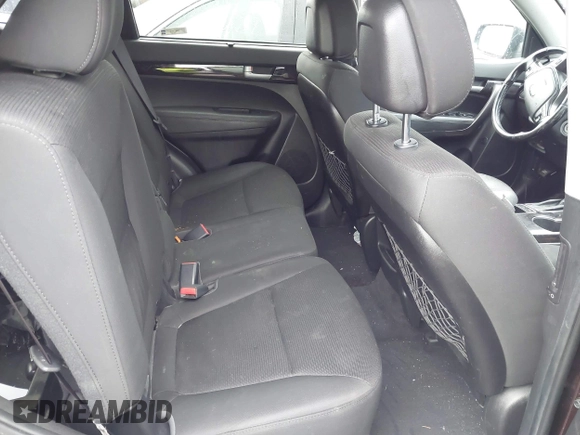 2015 Kia Sorento LX with VIN 5XYKTCA63FG585728, listed as a IAAI auction lot 42424806 with 191,894 mi miles and . Bid and sale history available at DreamBid. Image 8.