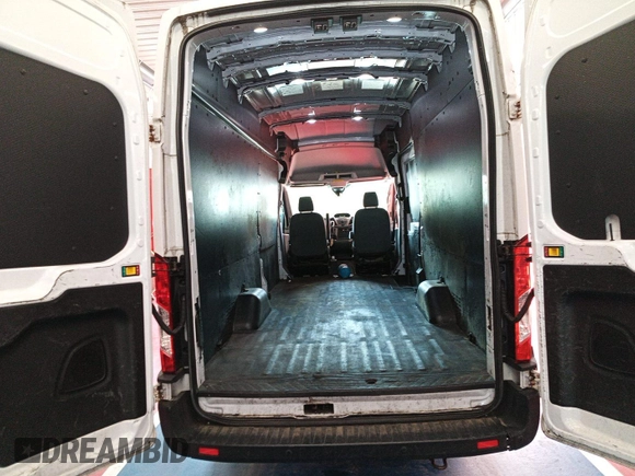 2019 Ford Transit с VIN 1FTBW3XM1KKA29208, выставлен на аукционе IAAI как лот 42631265 с пробегом 215 367 миль миль и . История ставок и продаж доступна на DreamBid. Изображение 45.