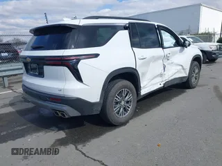 2024 Chevrolet Traverse FWD LT с VIN 1GNERGKS8RJ235117, выставлен на аукционе IAAI как лот 41635193 с пробегом 5 112 миль миль и . История ставок и продаж доступна на DreamBid. Изображение 4.