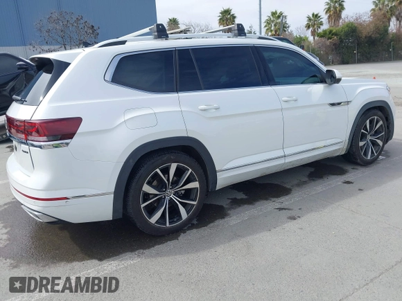 2024 Volkswagen Atlas SEL Premium R-Line z VIN 1V2FR2CA6RC547798, wystawiony jako IAAI lot #41723656 z przebiegiem 27 146 mil mil oraz . Historia ofert i sprzedaży dostępna na DreamBid. Obrazek 4.