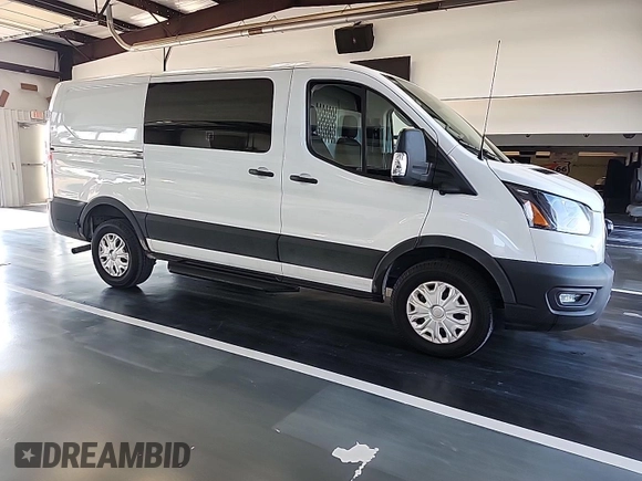 2023 Ford Transit Cargo с VIN 1FTBR1Y81PKA72158, выставлен на аукционе IAAI как лот 42526405 с пробегом 52 669 миль миль и . История ставок и продаж доступна на DreamBid. Изображение 18.