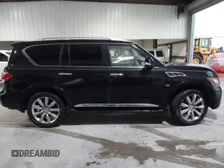 2014 Infiniti QX80 z VIN JN8AZ2NF9E9555118, wystawiony jako IAAI lot #41168367 z przebiegiem 177 662 mil mil oraz . Historia ofert i sprzedaży dostępna na DreamBid. Obrazek 13.