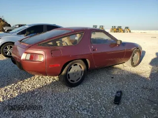1982 Porsche 928 z VIN WP0JA0928CS822382, wystawiony jako Copart lot #86029344 z przebiegiem 131 065 mil mil oraz Tytuł czysty. Historia ofert i sprzedaży dostępna na DreamBid. Obrazek 3.