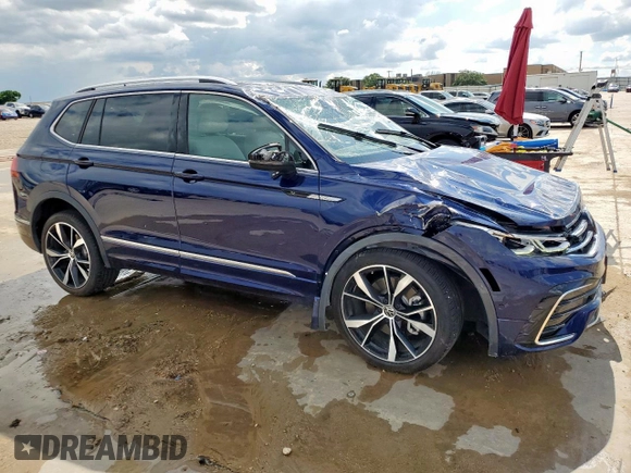 2024 Volkswagen Tiguan SEL R-Line с VIN 3VV4B7AX8RM058000, выставлен на аукционе Copart как лот 56500035 с пробегом 8 572 миль миль и Списание • Salvage title. История ставок и продаж доступна на DreamBid. Изображение 4.