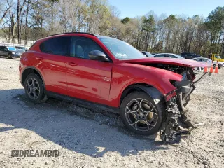 2021 Alfa Romeo Stelvio z VIN ZASPAJAN3M7D00065, wystawiony jako Copart lot #50395315 z przebiegiem Nie podano mil oraz Szkoda całkowita • Salvage title. Historia ofert i sprzedaży dostępna na DreamBid. Obrazek 4.
