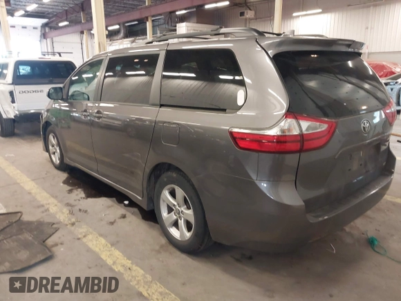 2018 Toyota Sienna LE Auto Access Seat with VIN 5TDKZ3DC4JS903738, listed as a IAAI auction lot 41688581 with 42,511 mi miles. Bid and sale history available at carsss.com. Image 3.