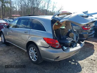 2006 Mercedes-Benz R-Class 5.0L with VIN 4JGCB75E86A014165, listed as a IAAI auction lot 41620616 with 158,014 mi miles. Bid and sale history available at carsss.com. Image 3.