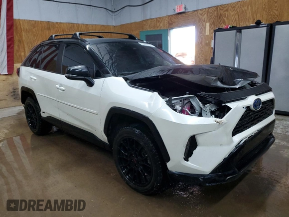 2022 Toyota RAV4 Hybrid XSE with VIN 4T3E6RFV8NU093509, listed as a Copart auction lot 55629435 with 62,477 mi miles and Salvage title. Bid and sale history available at DreamBid. Image 4.