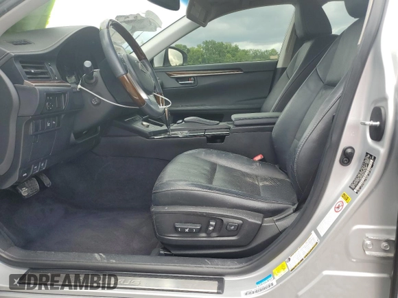 2014 Lexus ES 330 z VIN JTHBK1GG5E2138588, wystawiony jako Copart lot #58828185 z przebiegiem 64 911 mil mil oraz Szkoda całkowita • Salvage title. Historia ofert i sprzedaży dostępna na DreamBid. Obrazek 7.