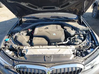2022 BMW 3 Series 330i xDrive with VIN 3MW5R7J01N8C32331, listed as a IAAI auction lot 40766569 with 27,105 mi miles. Bid and sale history available at carsss.com. Image 10.