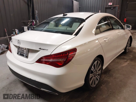 2018 Mercedes-Benz CLA 250 с VIN WDDSJ4GB0JN523159, выставлен на аукционе IAAI как лот 42055000 с пробегом 53 496 миль миль и . История ставок и продаж доступна на DreamBid. Изображение 4.