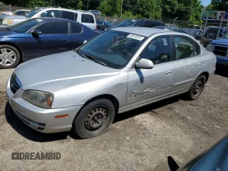 2005 Hyundai Elantra GLS z VIN KMHDN46D45U121596, wystawiony jako Copart lot #58919815 z przebiegiem Nie podano mil oraz Szkoda całkowita • Salvage title. Historia ofert i sprzedaży dostępna na DreamBid. Obrazek 1.