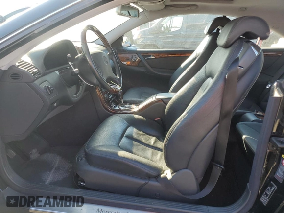 2002 Mercedes-Benz CL 500/600 z VIN WDBPJ75JX2A030740, wystawiony jako Copart lot #42142025 z przebiegiem 82 576 mil mil oraz Szkoda całkowita • Salvage title. Historia ofert i sprzedaży dostępna na DreamBid. Obrazek 7.