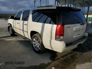 2010 GMC Yukon XL Denali with VIN 1GKUKMEF6AR146632, listed as a Copart auction lot 43939415 with 165,204 mi miles and Salvage Title. Bid and sale history available at carsss.com. Image 2.
