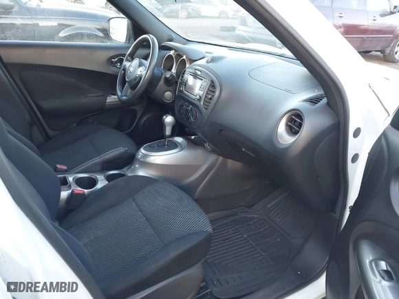 2016 Nissan Juke S with VIN JN8AF5MR6GT606098, listed as a IAAI auction lot 41466709 with 83,961 mi miles. Bid and sale history available at carsss.com. Image 5.