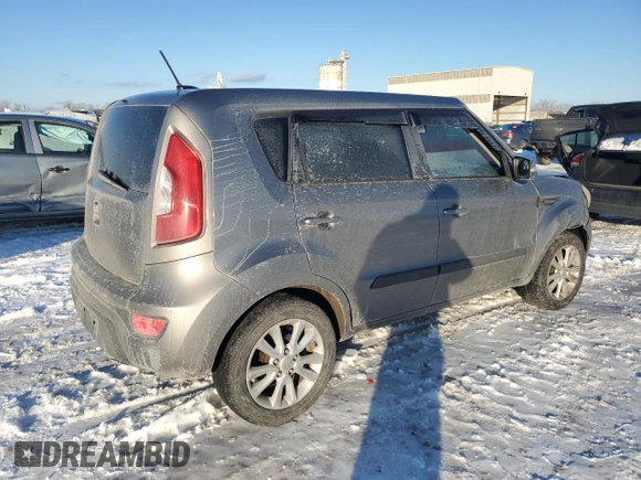 2013 Kia Soul + with VIN KNDJT2A68D7485849, listed as a Copart auction lot 88450405 with 0 mi miles and Salvage Title. Bid and sale history available at carsss.com. Image 3.