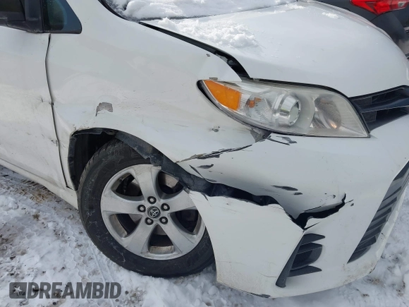 2018 Toyota Sienna L with VIN 5TDZZ3DC5JS901902, listed as a IAAI auction lot 41431684 with 101,481 mi miles and . Bid and sale history available at DreamBid. Image 6.