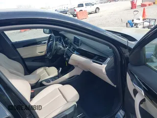 2022 BMW X2 sDrive28i z VIN WBXYH9C00N5U57853, wystawiony jako IAAI lot #41958326 z przebiegiem 49 518 mil mil oraz . Historia ofert i sprzedaży dostępna na DreamBid. Obrazek 5.