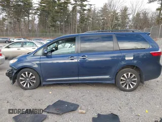 2018 Toyota Sienna XLE with VIN 5TDDZ3DC0JS204454, listed as a IAAI auction lot 41256608 with 153,543 mi miles. Bid and sale history available at carsss.com. Image 15.