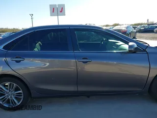 2015 Toyota Camry XLE with VIN 4T1BF1FK4FU914870, listed as a IAAI auction lot 41732333 with 177,907 mi miles. Bid and sale history available at carsss.com. Image 13.