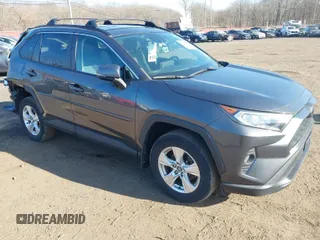 2020 Toyota RAV4 XLE with VIN 2T3P1RFV1LC073754, listed as a IAAI auction lot 41770130 with 51,622 mi miles. Bid and sale history available at carsss.com. Image 1.