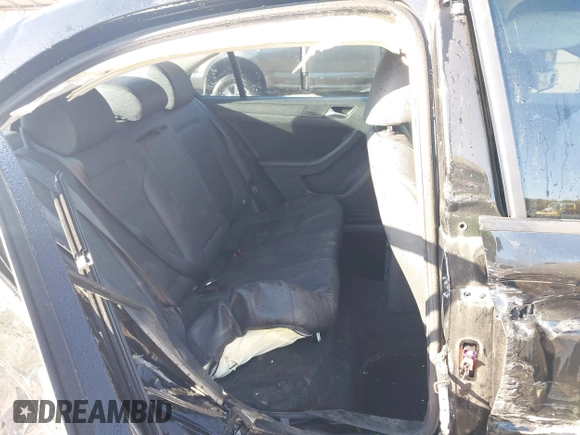 2012 Volkswagen Jetta SE с VIN 3VWDP7AJXCM362588, выставлен на аукционе IAAI как лот 41951625 с пробегом 210 159 миль миль и . История ставок и продаж доступна на DreamBid. Изображение 8.