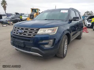 2017 Ford Explorer XLT with VIN 1FM5K7D86HGC21755, listed as a IAAI auction lot 41700958 with 95,703 mi miles. Bid and sale history available at carsss.com. Image 18.