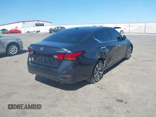 2019 Nissan Altima 2.5 Platinum with VIN 1N4BL4FV2KC113644, listed as a IAAI auction lot 41751975 with 125,617 mi miles. Bid and sale history available at carsss.com. Image 4.
