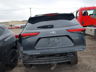 2023 Toyota Highlander L z VIN 5TDKDRBH7PS044010, wystawiony jako IAAI lot #42072483 z przebiegiem 21 655 mil mil oraz . Historia ofert i sprzedaży dostępna na DreamBid. Obrazek 16.