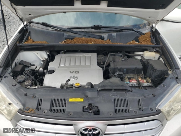 2011 Toyota Highlander with VIN 5TDZK3EH6BS026944, listed as a Copart auction lot 50164615 with 145,892 mi miles and Salvage Title. Bid and sale history available at carsss.com. Image 12.