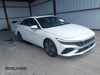 2025 Hyundai Elantra SEL Convenience z VIN KMHLS4DG6SU905114, wystawiony jako IAAI lot #42356092 z przebiegiem 9 569 mil mil oraz . Historia ofert i sprzedaży dostępna na DreamBid. Obrazek 1.