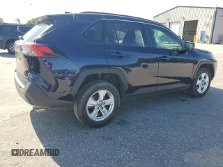 2019 Toyota RAV4 XLE with VIN 2T3W1RFV7KW029959, listed as a Copart auction lot 61825405 with 36,180 mi miles and Salvage title. Bid and sale history available at DreamBid. Image 3.