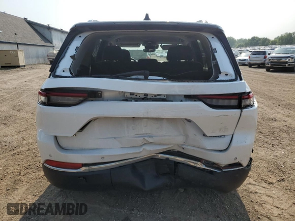 2022 Jeep Grand Cherokee Laredo with VIN 1C4RJHAG7N8614129, listed as a Copart auction lot 60320445 with 19,201 mi miles and Salvage title. Bid and sale history available at DreamBid. Image 6.