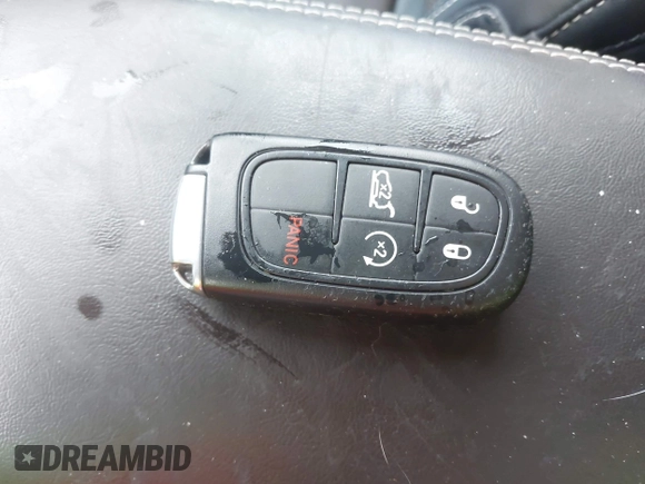 2014 Jeep Cherokee Limited with VIN 1C4PJMDS0EW277301, listed as a IAAI auction lot 42357034 with 61,825 mi miles and . Bid and sale history available at DreamBid. Image 11.