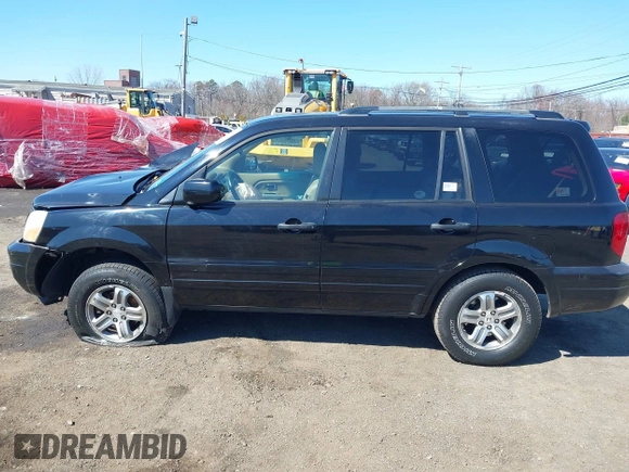 2005 Honda Pilot EX-L with VIN 5FNYF18555B043104, listed as a IAAI auction lot 41888235 with 127,781 mi miles. Bid and sale history available at carsss.com. Image 14.