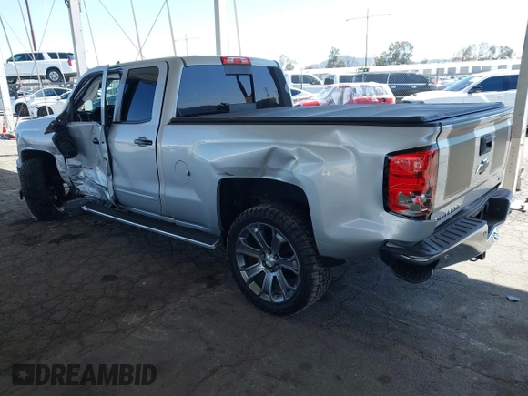 2015 Chevrolet Silverado 1500 LT with VIN 1GCRCREC4FZ231395, listed as a IAAI auction lot 41831339 with 143,137 mi miles. Bid and sale history available at carsss.com. Image 3.