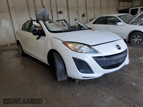 2010 Mazda 3 i Sport z VIN JM1BL1SF0A1339120, wystawiony jako Copart lot #57704395 z przebiegiem Nie podano mil oraz Szkoda całkowita • Salvage title. Historia ofert i sprzedaży dostępna na DreamBid. Obrazek 4.