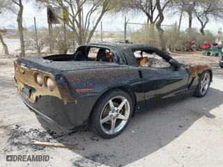 2007 Chevrolet Corvette with VIN 1G1YY25UX75121708, listed as a IAAI auction lot 41955461 with 1 mi miles. Bid and sale history available at carsss.com. Image 4.