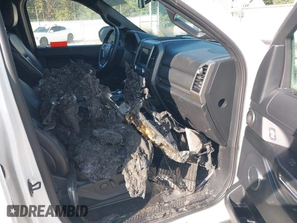 2021 Ford Expedition XLT с VIN 1FMJU1JT1MEA53043, выставлен на аукционе IAAI как лот 40342281 с пробегом 20 800 миль миль и . История ставок и продаж доступна на DreamBid. Изображение 5.