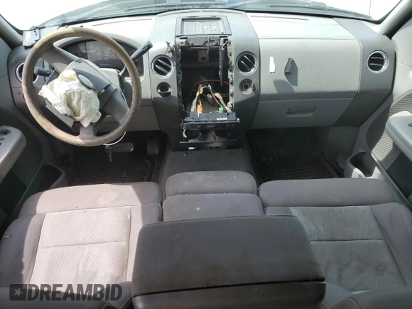 2005 Ford F-150 XLT z VIN 1FTPW12515KD45612, wystawiony jako Copart lot #60779845 z przebiegiem 196 331 mil mil oraz Szkoda całkowita • Salvage title. Historia ofert i sprzedaży dostępna na DreamBid. Obrazek 8.