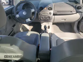 2006 Volkswagen New Beetle Coupe with VIN 3VWRR31C86M408496, listed as a Copart auction lot 82484434 with 217,336 mi miles and Clean Title. Bid and sale history available at carsss.com. Image 8.